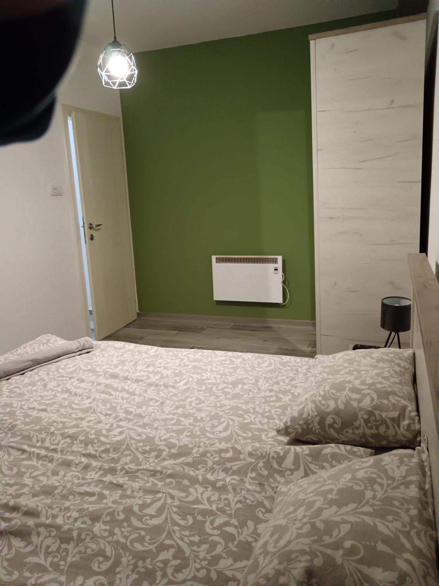 Apartman Petres 솜보르 외부 사진